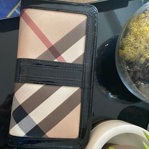 Authentic Burberry Wallet. Used only a few times